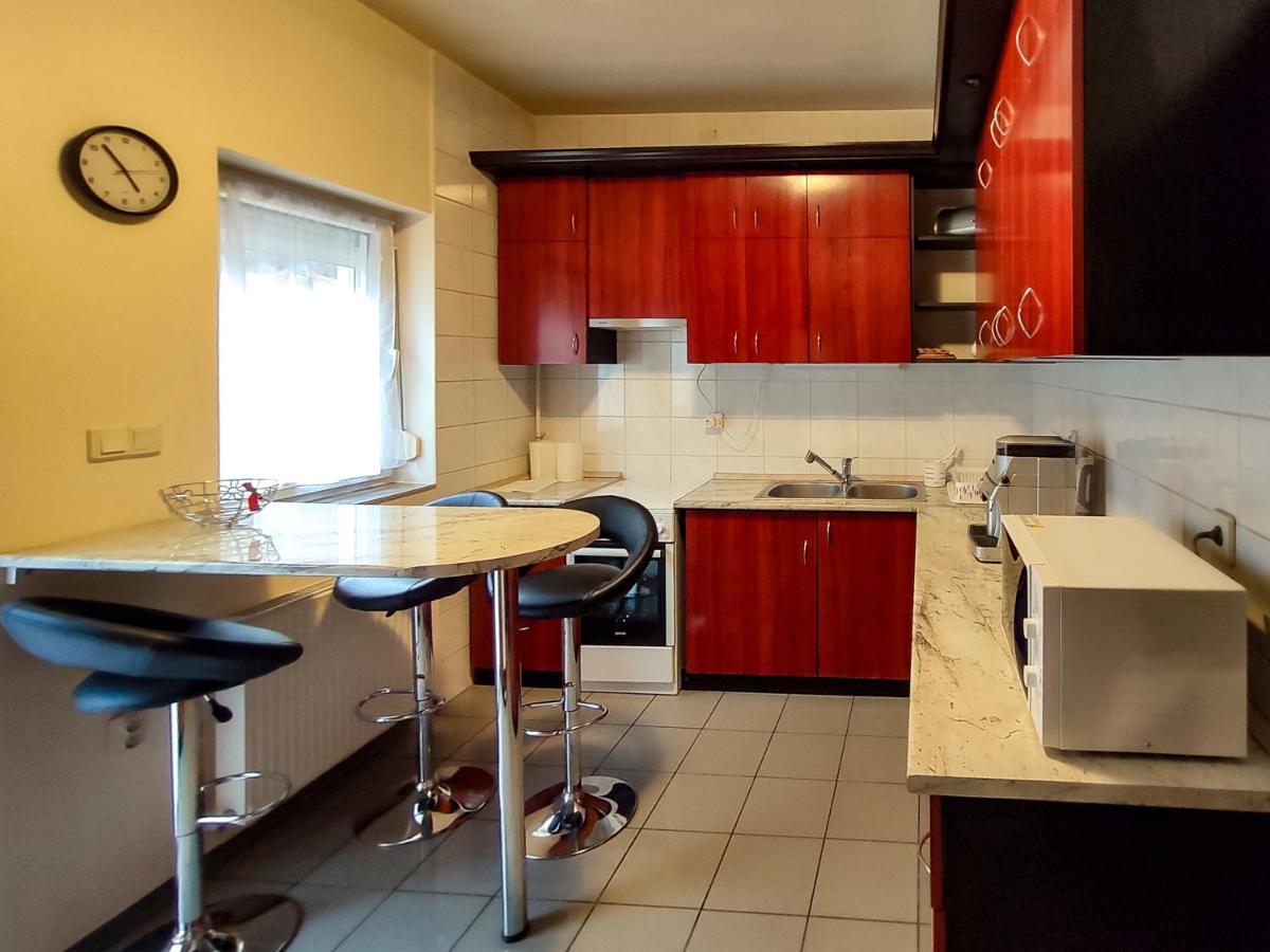 Afrodite Apartmanhaz Eger Extérieur photo